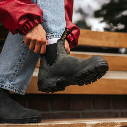 #587 Classic boots